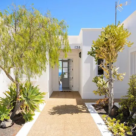 La Casa Del Puerto, * Puerto Calero